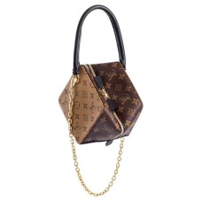 Louis Vuitton Square Chain Bolso pequeño M62791 Monogram Canvas