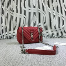 YSL Bolso de cadena de sobre pequeño Piel de cabra roja 18cm