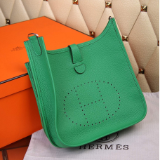 Hermes Evelyne III Togo cuero bandolera verde